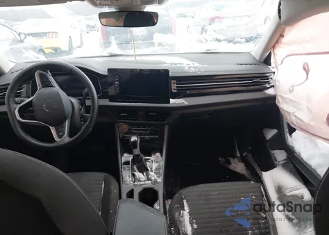 2025 Volkswagen Jetta 1.5T S z USA, uszkodzony, nr VIN 3VW5X7BU2SM102701